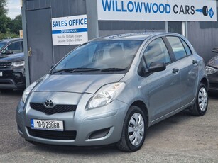 2010 - Toyota Yaris Manual