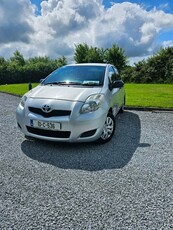 2010 - Toyota Yaris Manual