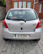 2010 - Toyota Yaris Manual