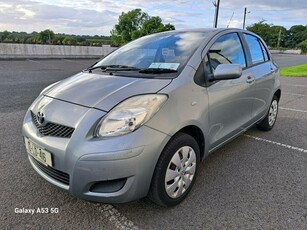 2010 - Toyota Yaris Manual