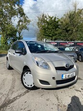 2010 - Toyota Yaris Manual