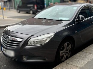 2010 - Vauxhall Insignia ---