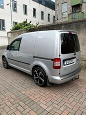 2010 - Volkswagen Caddy ---