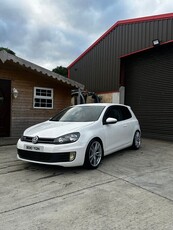 2010 - Volkswagen Golf Manual