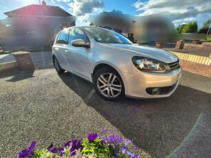 2010 - Volkswagen Golf Manual