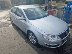 2010 - Volkswagen Passat Manual