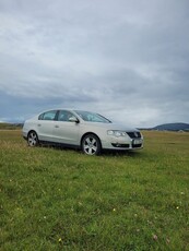 2010 - Volkswagen Passat Manual