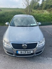 2010 - Volkswagen Passat Manual