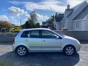 2010 - Volkswagen Polo Manual