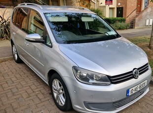 2010 - Volkswagen Touran ---