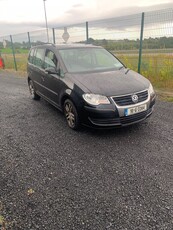 2010 - Volkswagen Touran Manual