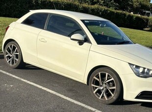 2011 - Audi A1 Manual