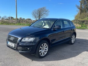 2011 - Audi Q5 Manual