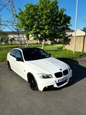 2011 - BMW 3-Series Manual