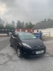 2011 - Ford Fiesta Manual