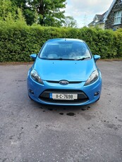 2011 - Ford Fiesta Manual