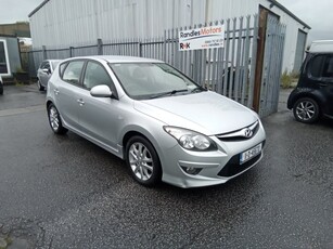 2011 - Hyundai i30 Manual