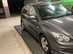 2011 - Hyundai i30 Manual