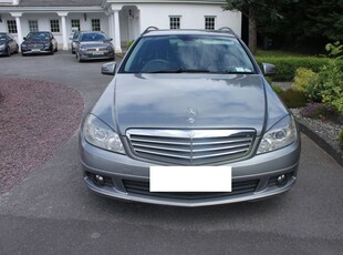 2011 - Mercedes-Benz C-Class Manual