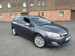 2011 - Opel Astra Manual