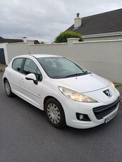 2011 - Peugeot 207 Manual