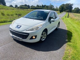 2011 - Peugeot 207 Manual