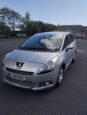 2011 - Peugeot 5008 Manual