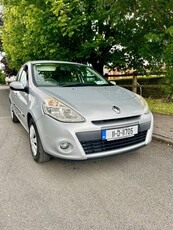 2011 - Renault Clio Manual