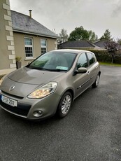 2011 - Renault Clio Manual