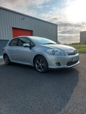 2011 - Toyota Auris Automatic