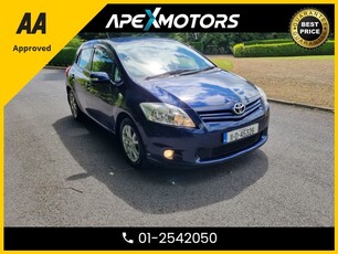 2011 - Toyota Auris Manual