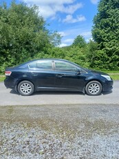 2011 - Toyota Avensis Manual