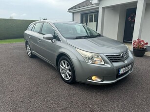 2011 - Toyota Avensis Manual