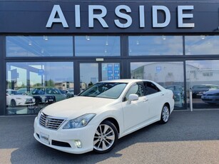 2011 - Toyota Crown Automatic