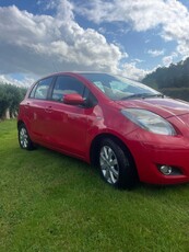 2011 - Toyota Yaris Manual