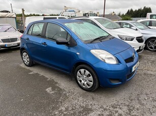 2011 - Toyota Yaris Manual