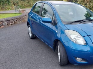 2011 - Toyota Yaris Manual