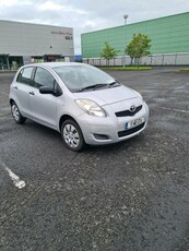 2011 - Toyota Yaris Manual