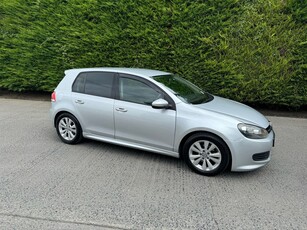 2011 - Volkswagen Golf Manual