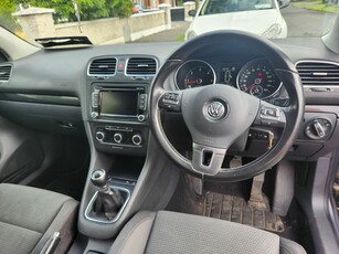 2011 - Volkswagen Golf Manual