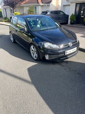 2011 - Volkswagen Golf Manual