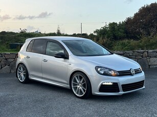 2011 - Volkswagen Golf Manual