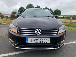 2011 - Volkswagen Passat Manual