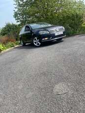 2011 - Volkswagen Passat Manual