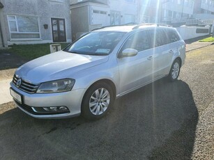 2011 - Volkswagen Passat Manual