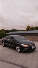 2011 - Volkswagen Passat Manual