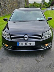 2011 - Volkswagen Passat Manual