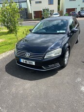 2011 - Volkswagen Passat Manual