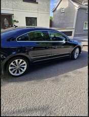 2011 - Volkswagen Passat Manual