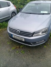 2011 - Volkswagen Passat Manual